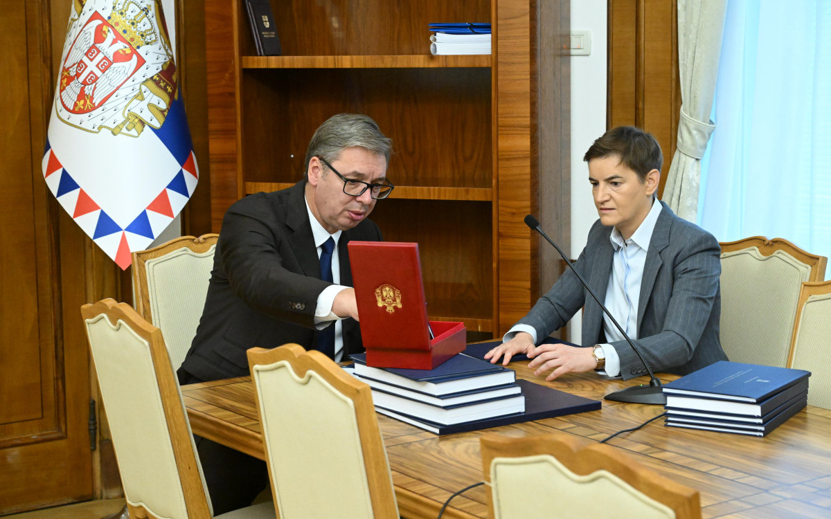 Brnabić preuzela dužnost predsednika Srbije nakon Vučićeve ostavke