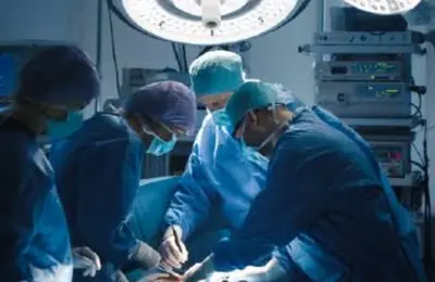 Od dijagnoze do operacije: Hirurzi iz regiona u Novom Sadu o novim načinima lečenja raka