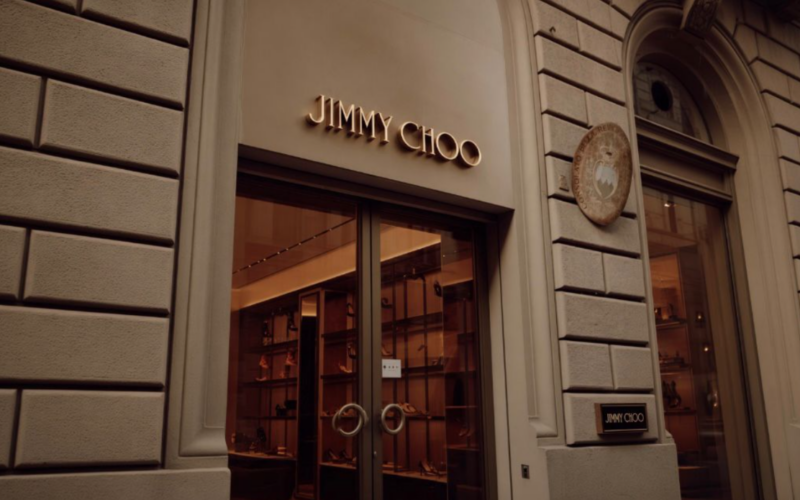 Od male radionice do svetske modne imperije: Kako je Jimmy Choo osvojio svet
