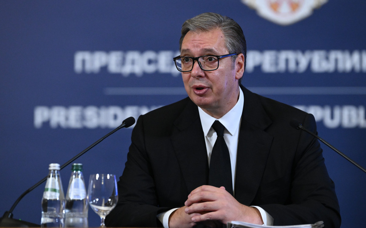 Vučić o incidentu sa odbornicom Kreni-promeni: „Šapić je kriv, morao je da se skloni“