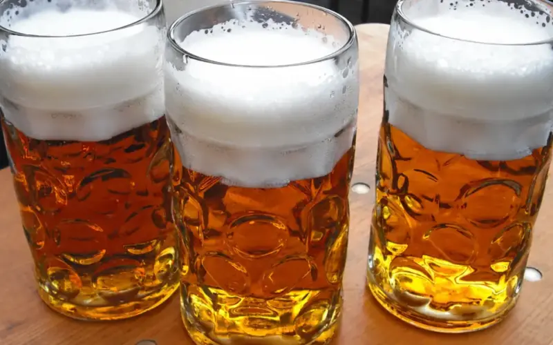 Paprene cene na švajcarskom Oktoberfestu: Krigla piva 19 evra