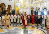 Patrijarh Porfirije služio liturgiju u Hramu Svetog Save: „Neka nas krst povezuje sa Bogom i jedne s drugima“