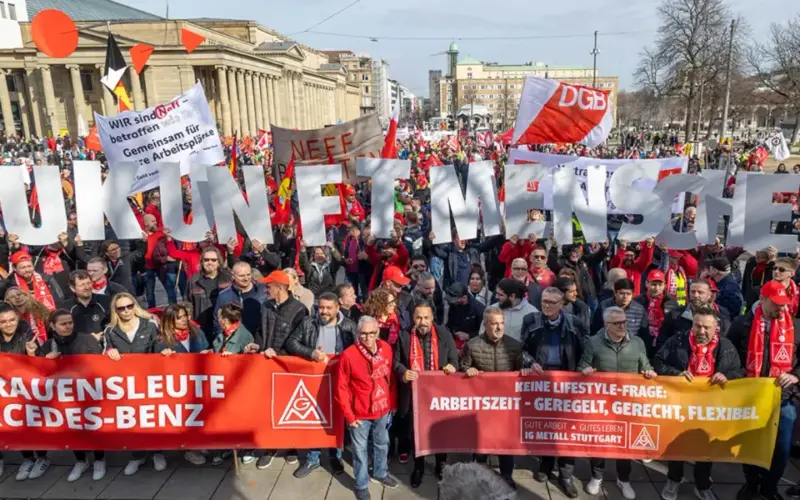 Pobuna u Mercedesu: Uprava bi dužu radnu nedelju, radnici traže kraću