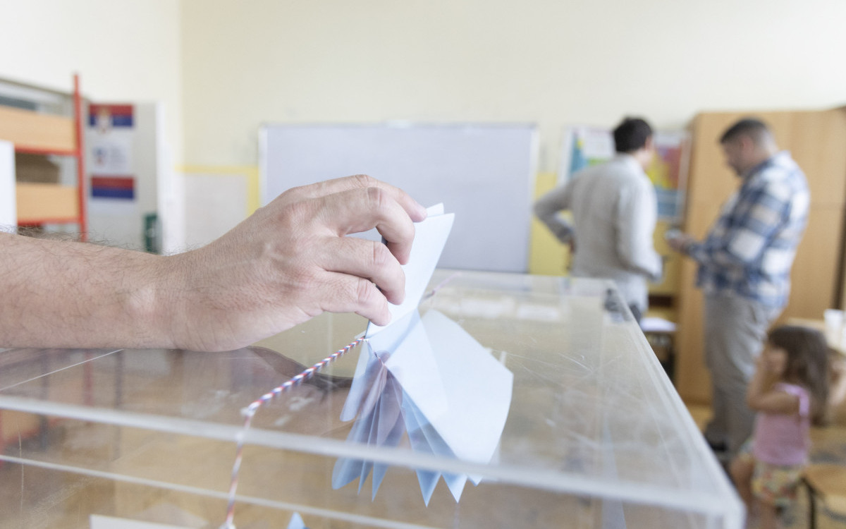 U Službenom glasniku objavljeni Ukaz o raspuštanju Skupštine i Odluka o izborima