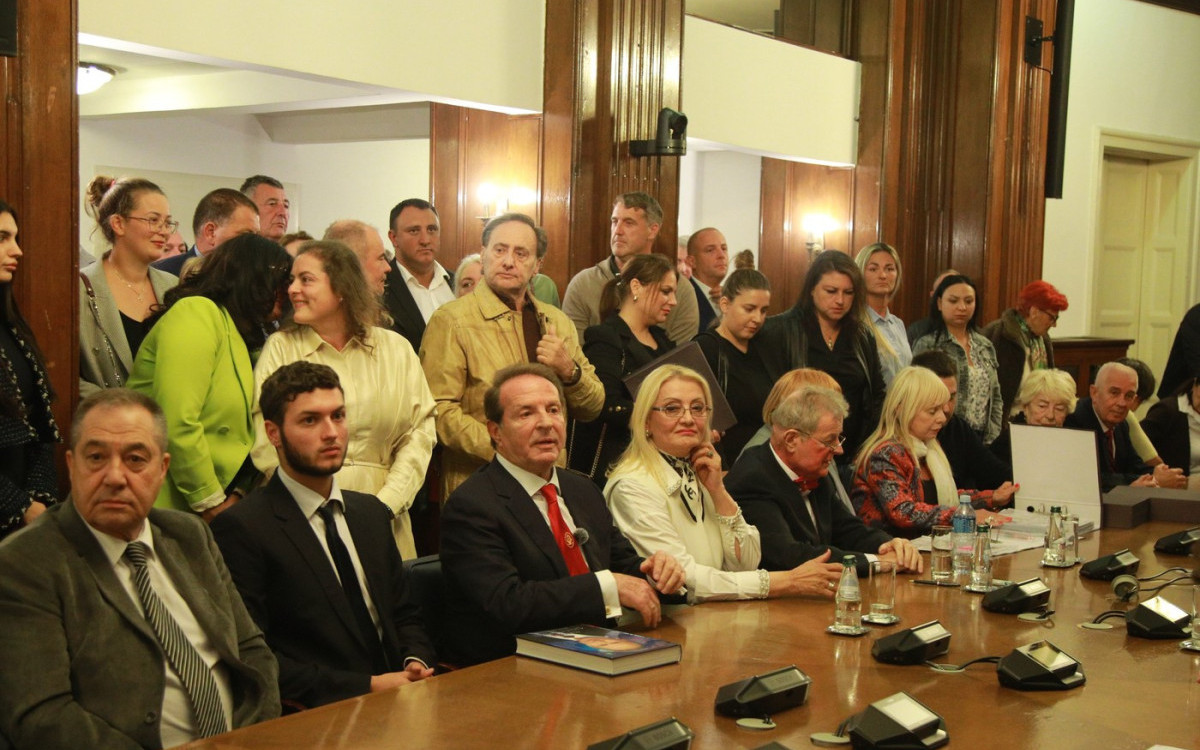 RIK zatražio proveru overe potpisa za izbornu listu Bogoljuba Karića