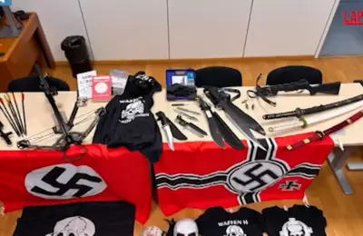Policija upala u kuću mladića u Italiji: Pronašla nacistička obeležja i plan za teroristički napad