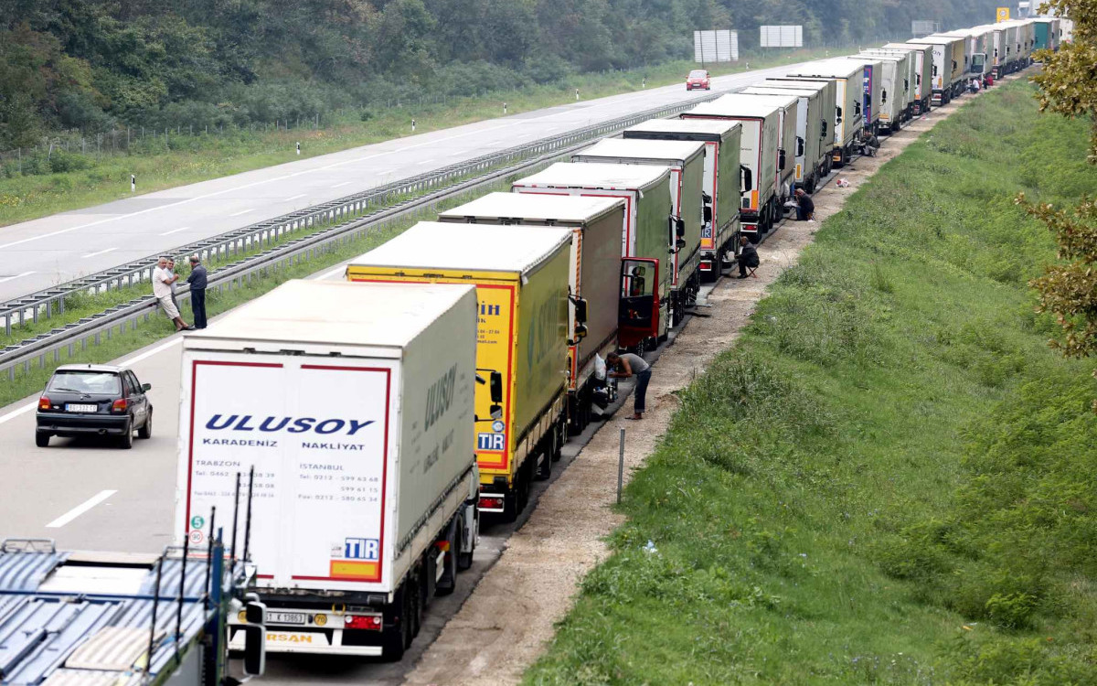 Srpski prevoznici najavili protest i obustavu drumskog transporta