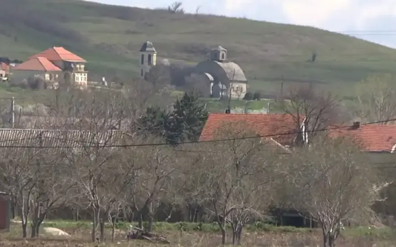 Posle 102 godine zvono u Babinom Mostu na Kosovu i Metohiji ponovo poziva Srbe