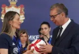 Predsednik Vučić najavio podršku sportovima koji donose medalje: Odbojkašice dobijaju novi dom