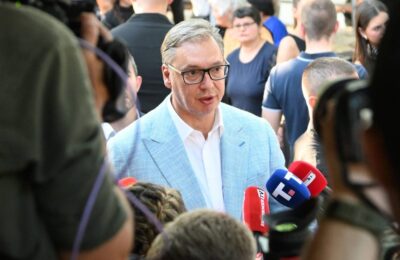 Predsednik Vučić u Parizu: Srbija za stolom na kojem se odlučuje o budućnosti svemira