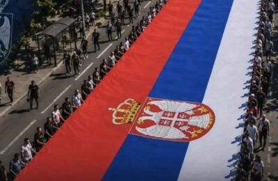 Revolucija bez ideje, ali sa fabrikom straha: Kako su blokaderi pokušali da podele Srbiju