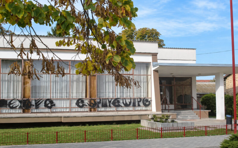 Spomen-biblioteka u Prigrevici čuva neprocenjivo svedočanstvo: Sećanje na 967 stradalih ne bledi