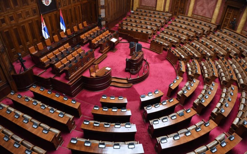 Srbija ide na vanredne izbore: Danas prvi ključni korak ka raspuštanju Skupštine