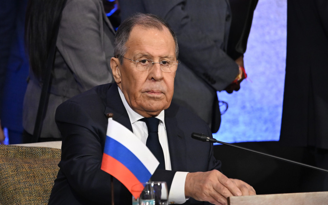 Lavrov tvrdi da će Srbija odustati od članstva u EU: 