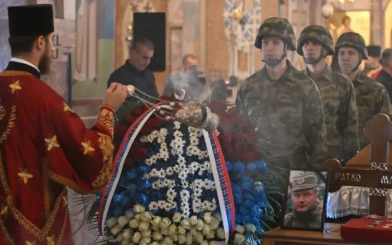 Srbija se oprašta od generala Mladića: Građani od jutra pristižu na Vidikovac