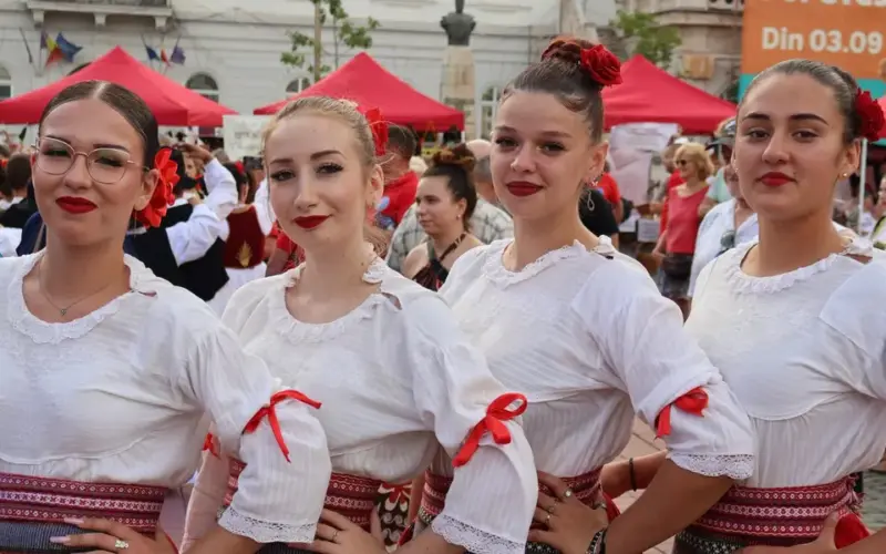 Srpsko kolo osvojilo Temišvar: Jubilarni Maraton okupio generacije