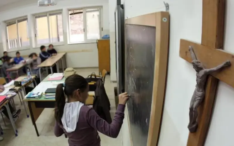 Šta se dešava u austrijskim školama? Krst nedostaje u 117 učionica