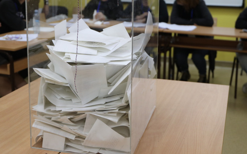 Počeli da teku rokovi za izborne radnje: Ko se sprema za izbore 25. oktobra