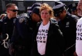 Suzan Sarandon privedena na protestu ispred sedišta UN u Njujorku