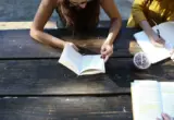 Sve manje mladih žena izjašnjava se kao heteroseksualno