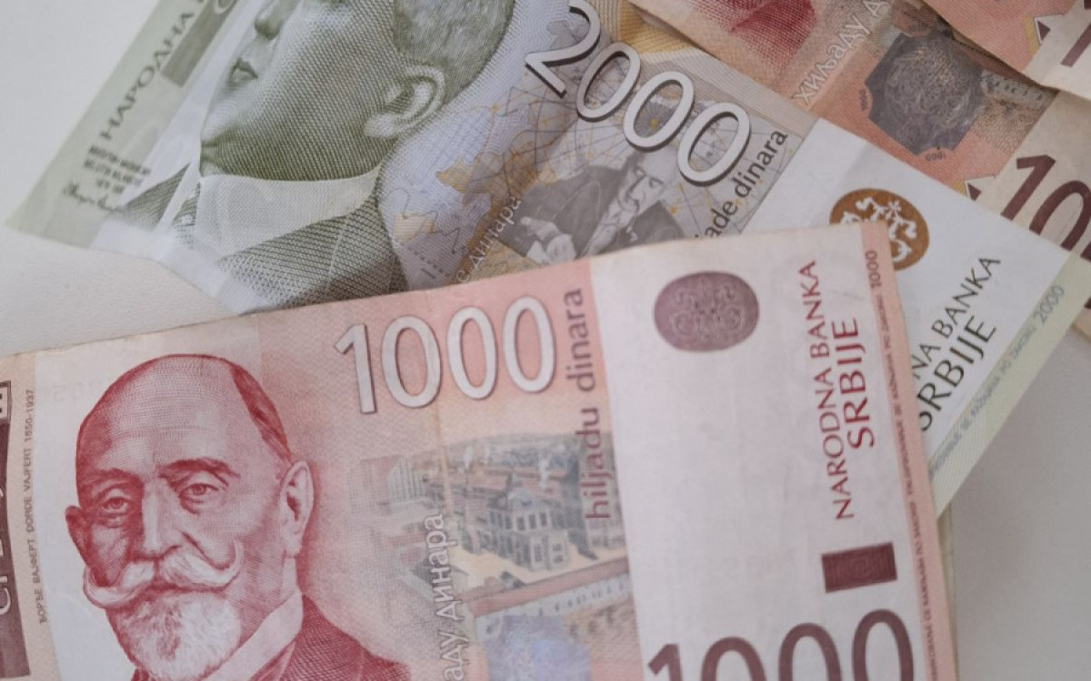 Država isplaćuje po 6.000 dinara punoletnim građanima: Evo ko mora da se prijavi i koja su dva podatka potrebna