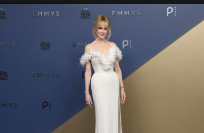 Svi gledali u Nikol Kidman: Za povratak na ,,Emmy” tepih odabrala je upečatljivi beli Chanel