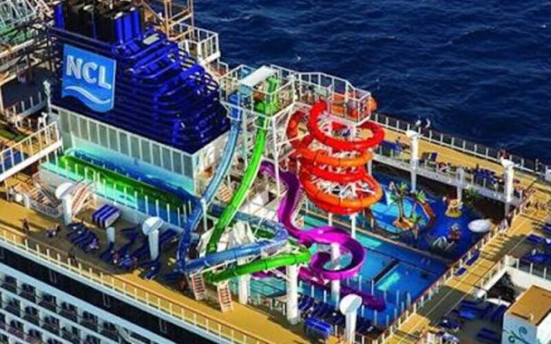 Troje putnika obolelo od teške upale pluća: Kruzer sa Floride pod istragom