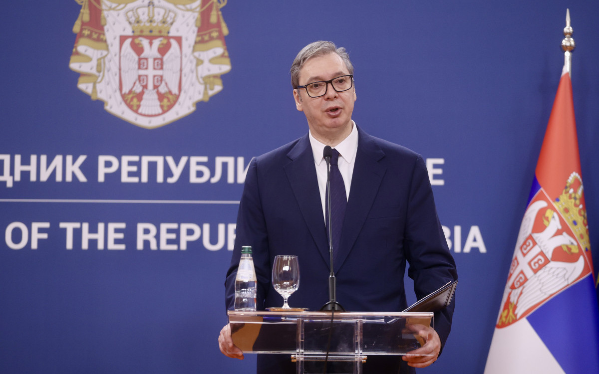 Ustavna i zakonska procedura posle odlaska sa funkcije predsednika: Srbija između ostavke i izbora