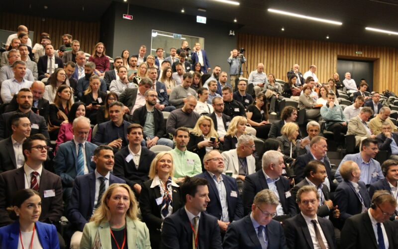 Više od 60 prijava za radionicu: Evo kako startapi u Novom Sadu traže kapital