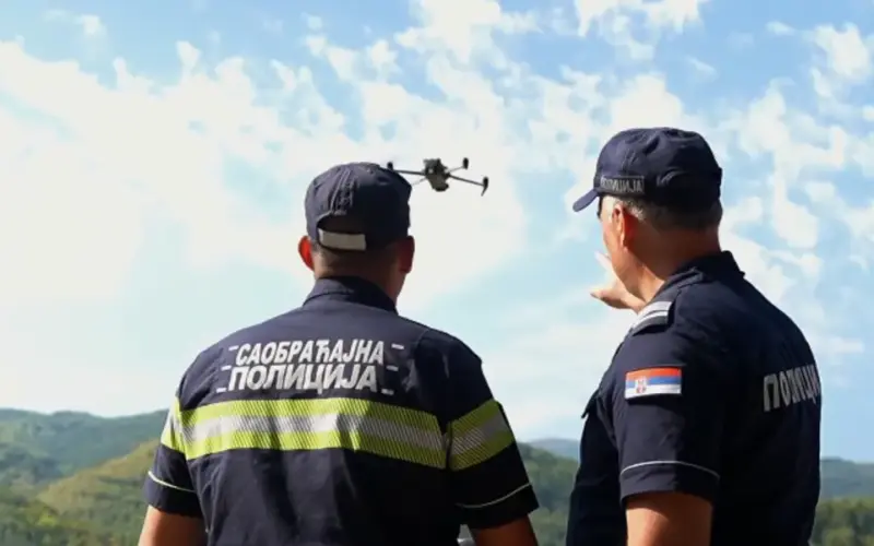 Vozači, oprez: Policijski dronovi uskoro nadziru puteve iz vazduha