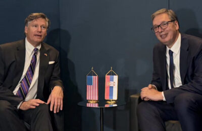 Vučić sa Landauom u Njujorku: Srbija želi više američkih kompanija