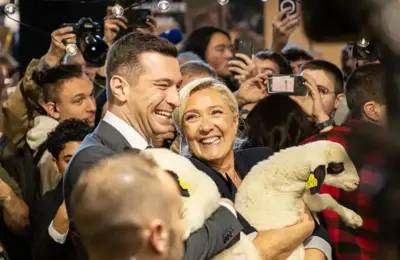 Zaokret francuskih suverenista: Le Pen i Bardela udarili na Rusiju