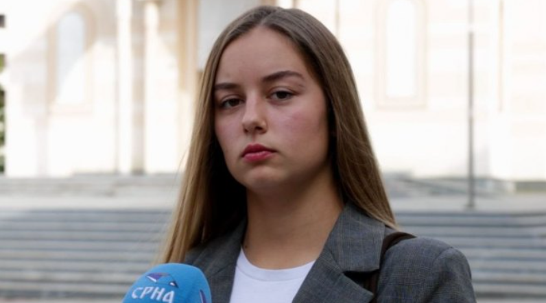 Zbog stiha pesme pred disciplinskom komisijom: Teodora studije nastavlja u Banjaluci