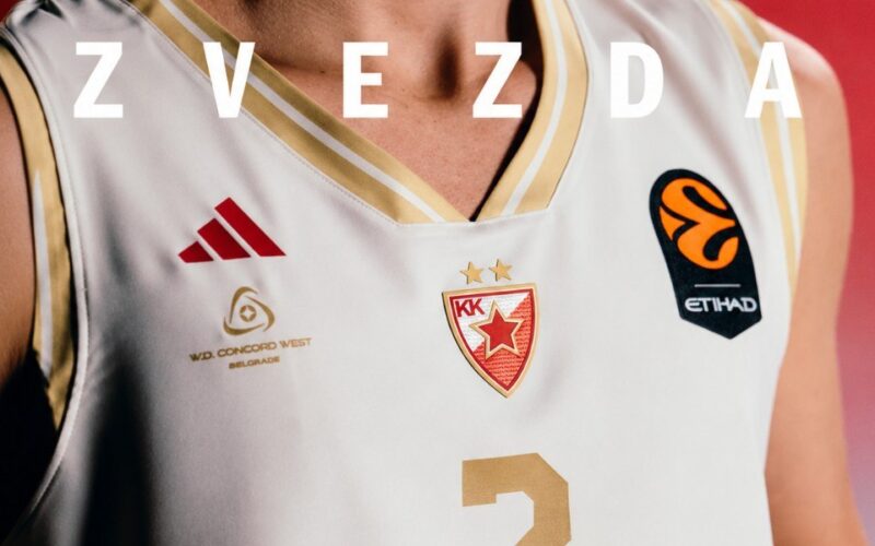 Zvezda predstavila drugu garnituru: Bela i zlatna kombinacija za novu sezonu