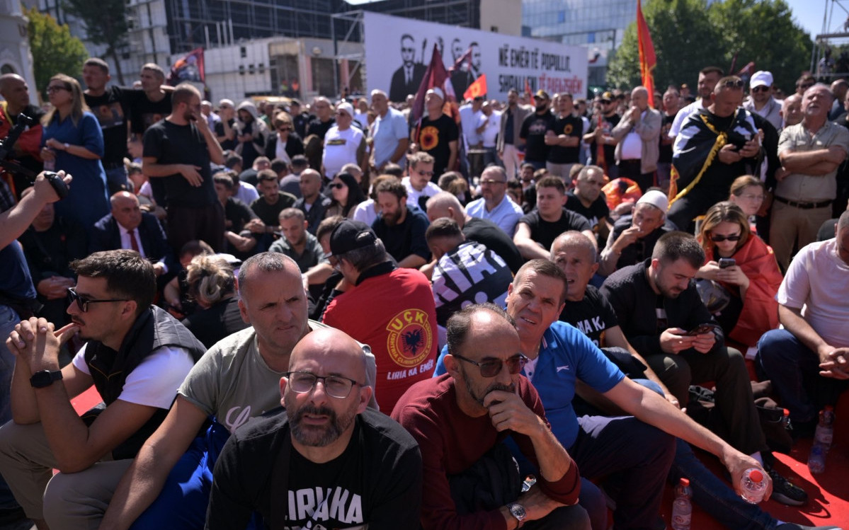 Nastavljeni protesti u Prištini zbog presude bivšim vođama OVK