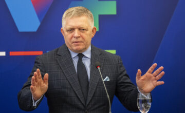 Premijer Slovačke pod virusom, najavio mogući dolazak u Beograd