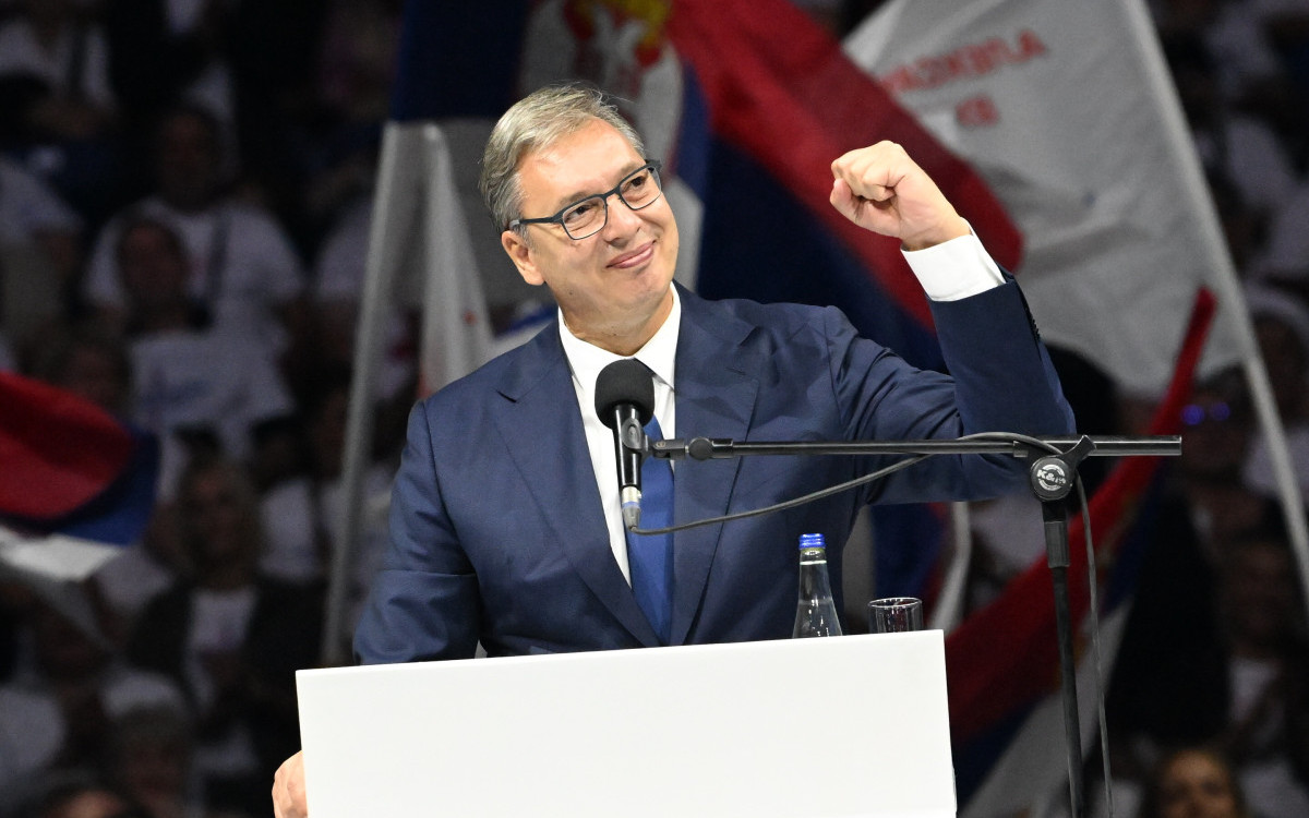 Skup SNS u Beogradu: Vučić poručio - hoćemo da se narod pita, sve ispod 50 odsto nije uspeh