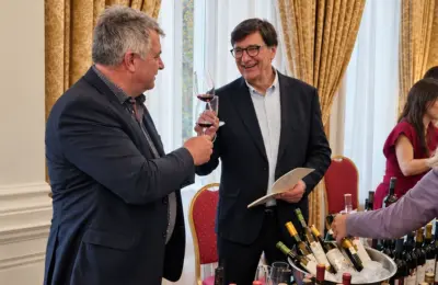 Ukusi Srbije u češkoj palati: Vina i destilati oduševili goste u Pragu