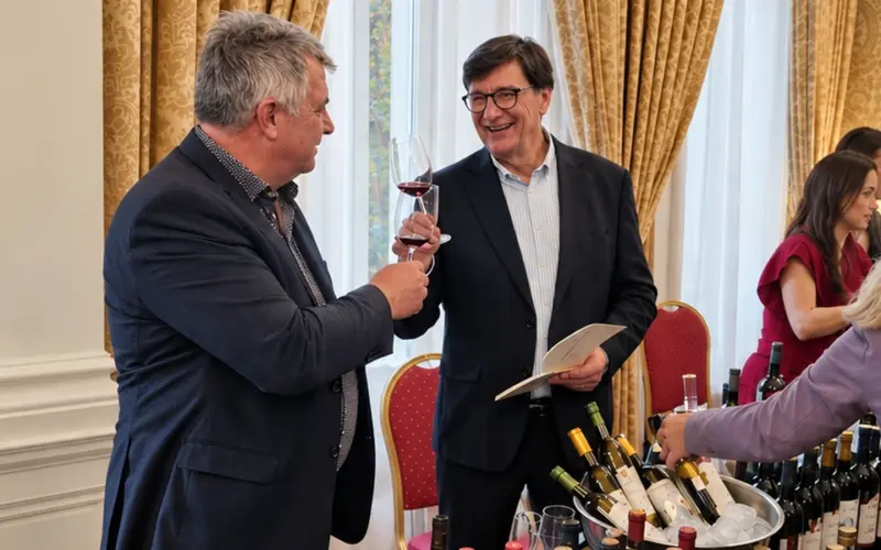 Ukusi Srbije u češkoj palati: Vina i destilati oduševili goste u Pragu