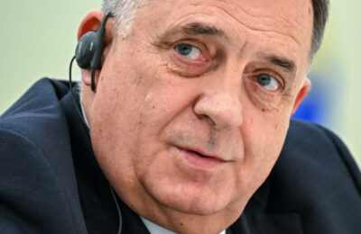 Dodik podržao Vučićevu listu i pozvao građane da glasaju za nju