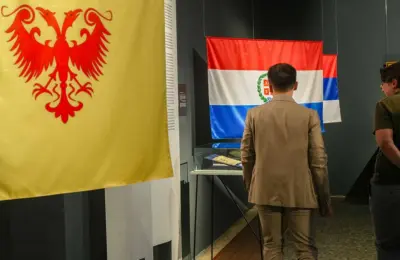 Srpska trobojka kroz vekove: Produžena izložba otkriva značenje njenih simbola