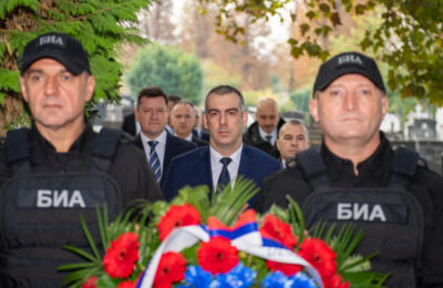 Obeležava se Dan BIA, Orlić položio vence na spomenike Rankoviću i Peneziću