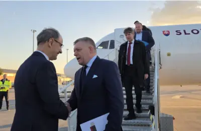 Vučić šeta s narodom, Fico krenuo ka Novom Sadu: Na skupu više od 100.000 ljudi