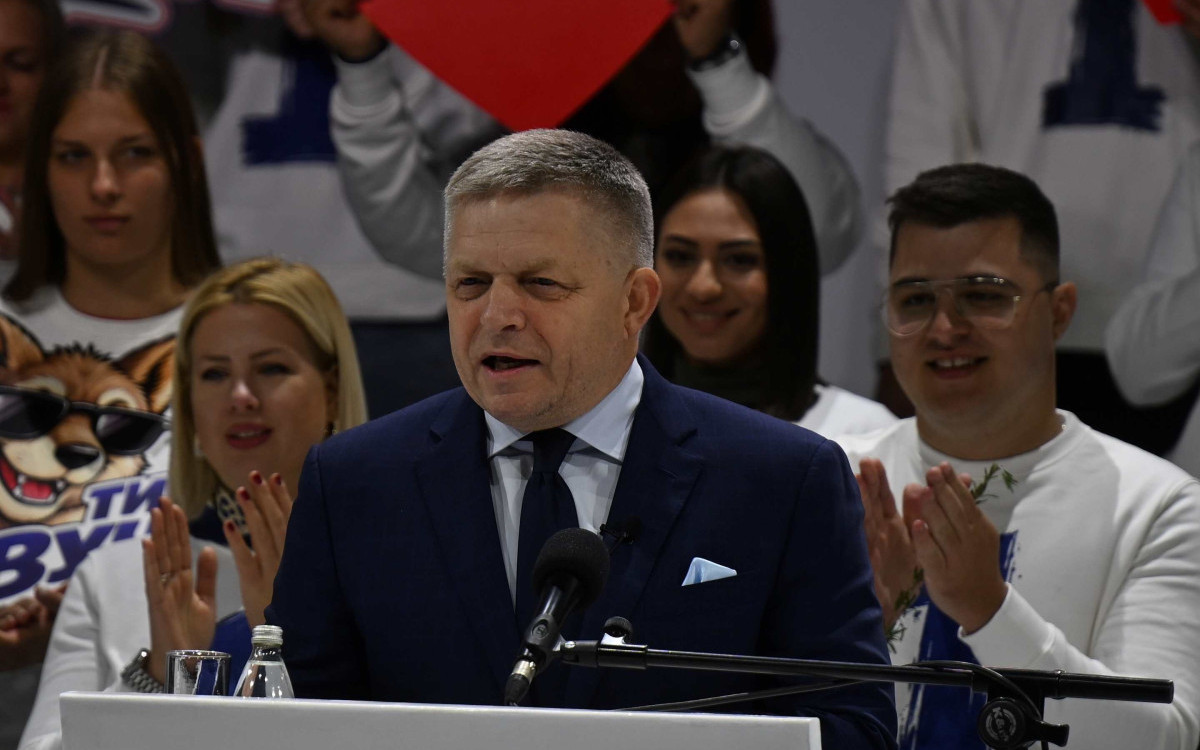 Fico na skupu u Novom Sadu: Vučić brani suverenost Srbije, kada je reč o Kosovu, nećemo vas izneveriti