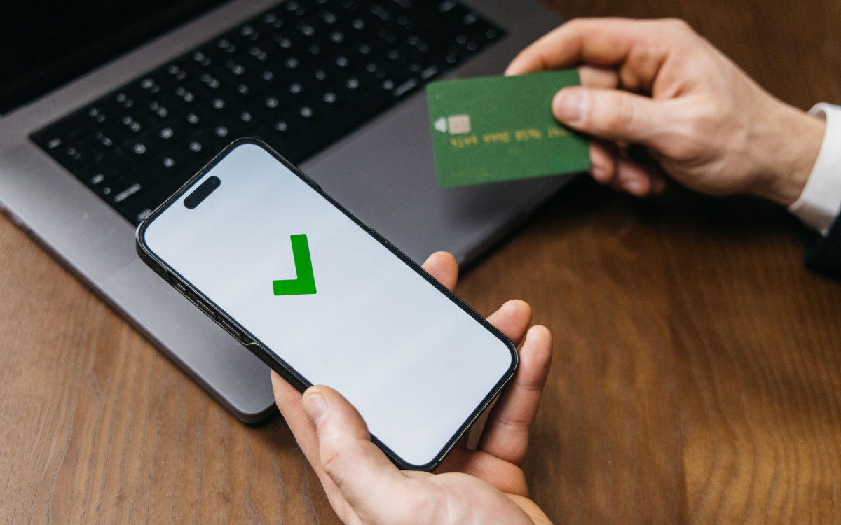 Svega 42 odsto onlajn kupaca koristi zaštitu u kupovini na internetu