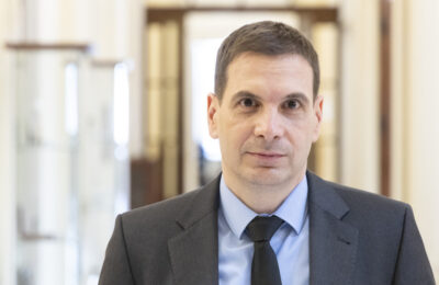 Potrebna promena vlasti i promena politike