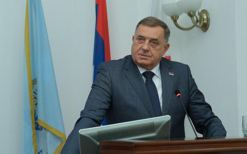 Dodik pozvao Srbe u Americi da podrže Trampa