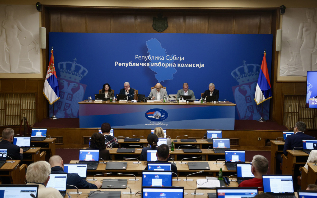 RIK utvrdio zbirne izborne liste kandidata za članove saveta nacionalnih manjina