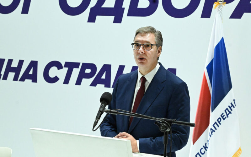 Vučić predložen za predsednik SNS