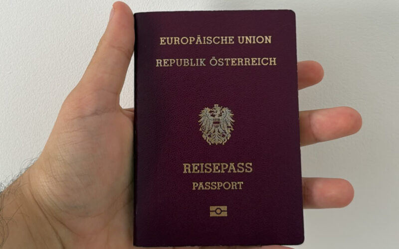 Afera sa austrijskim pasošima: Pod lupom već 11 slučajeva